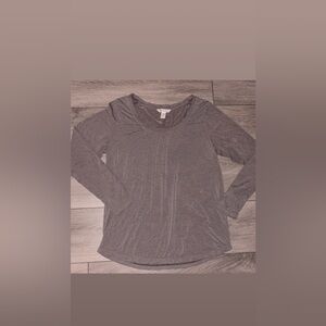 Athleta Size Medium Women’s Long Sleeved Gray Shirt Super Soft & Comfy Relaxed